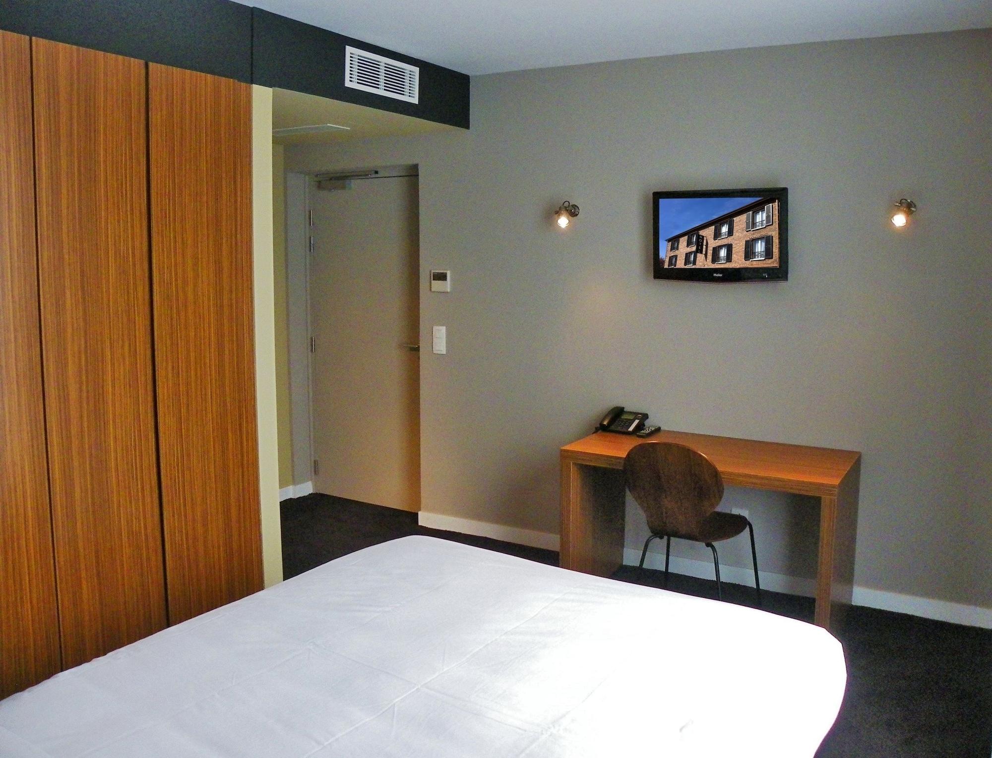 Hotel Les Terres Blanches シャトゥー エクステリア 写真