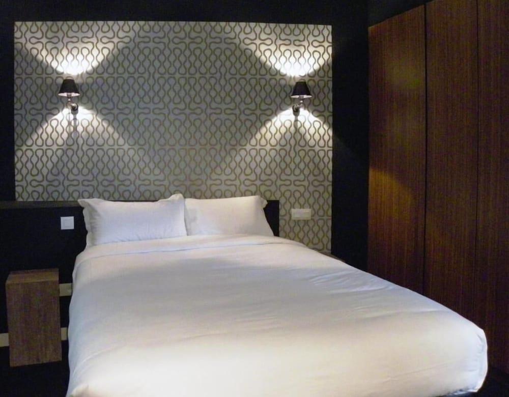 Hotel Les Terres Blanches シャトゥー エクステリア 写真