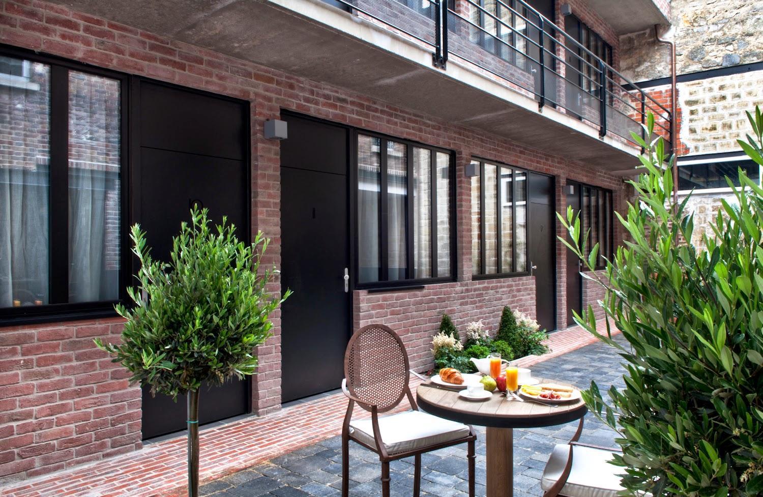Hotel Les Terres Blanches シャトゥー エクステリア 写真