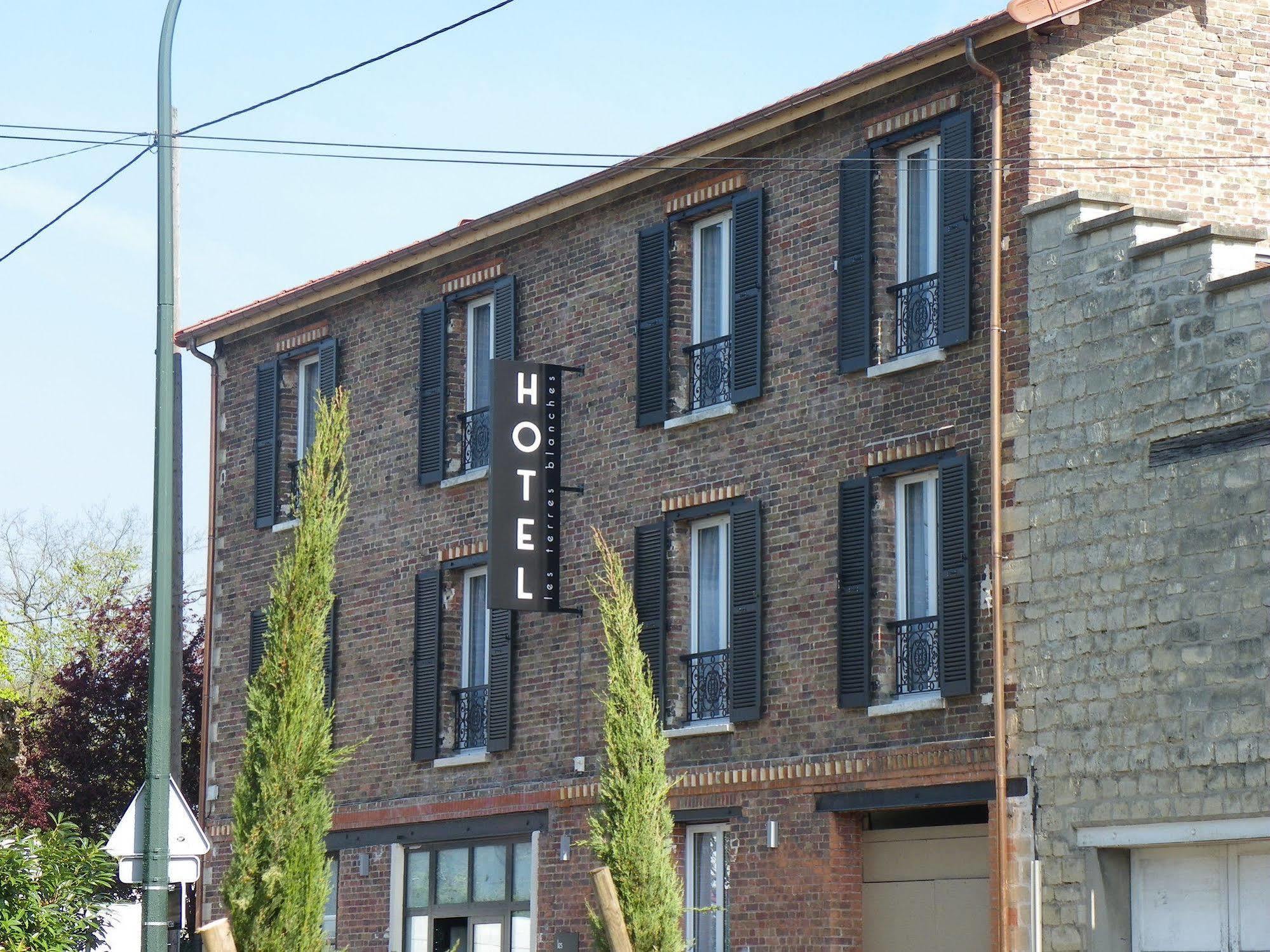 Hotel Les Terres Blanches シャトゥー エクステリア 写真