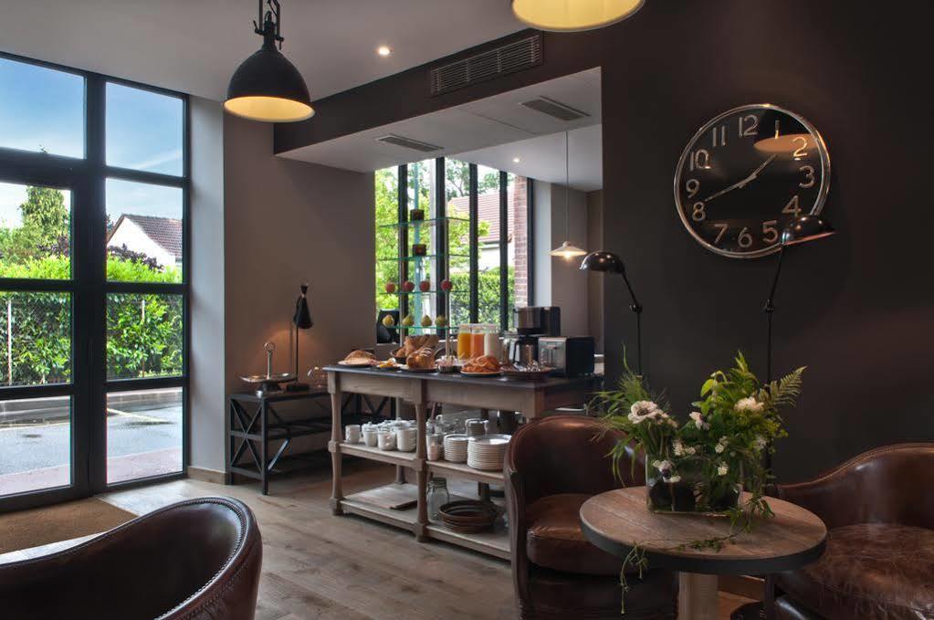 Hotel Les Terres Blanches シャトゥー エクステリア 写真